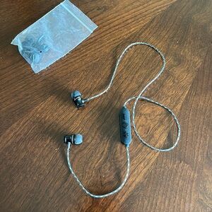 Coby Earbuds